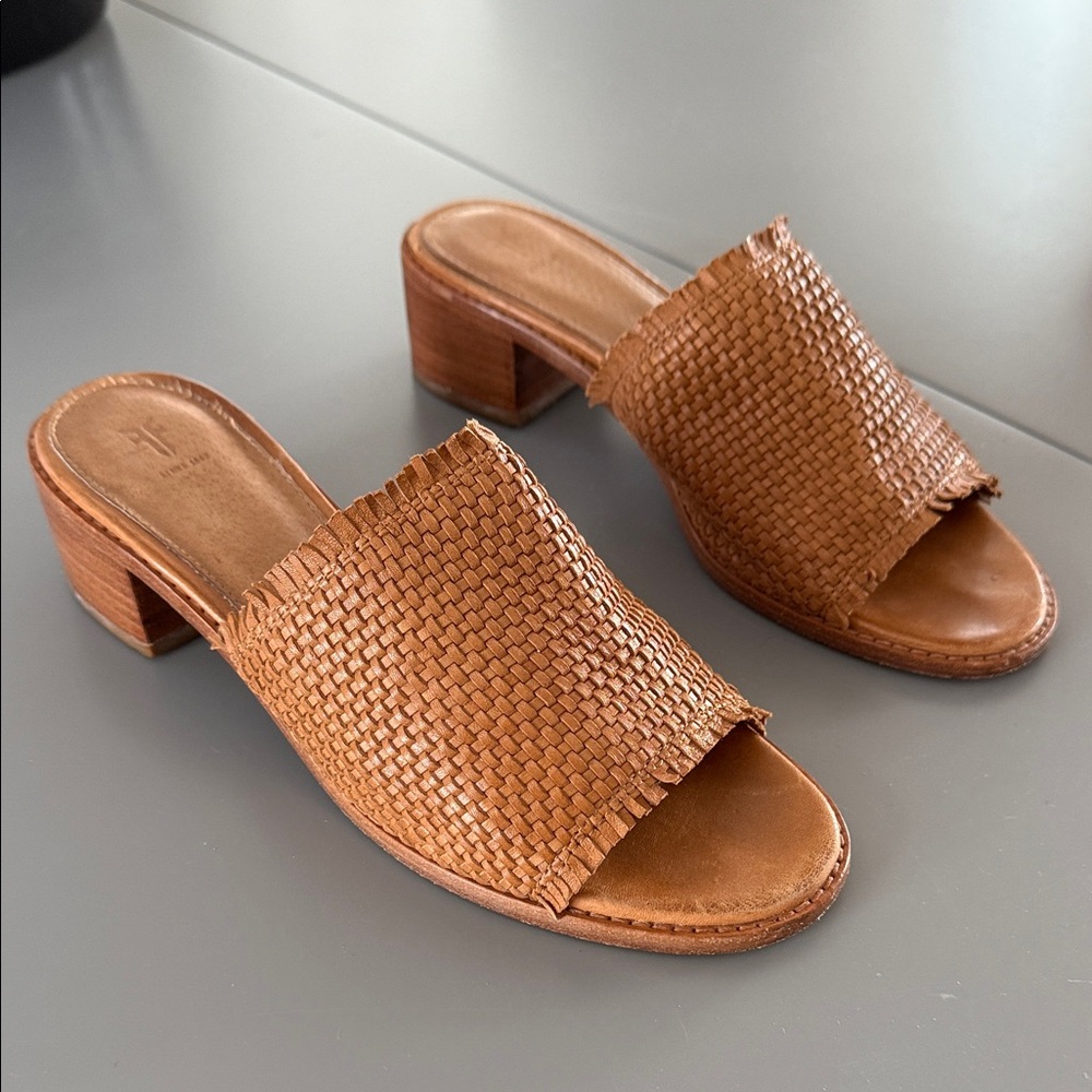 Frye Cindy Woven Leather Slide Mule Block Heel Size 7.5